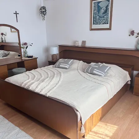 Privatunterkunft In Otok Dalmatinski